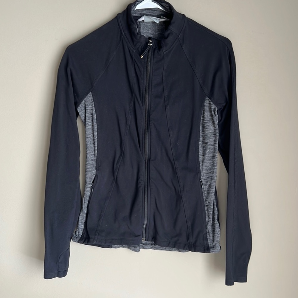 Athleta workout jacket size M